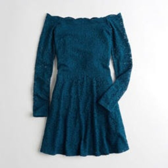 BRAND NEW Hollister Off-the-Shoulder Lace Skater Dress - Blue, Size S - Picture 1 of 6